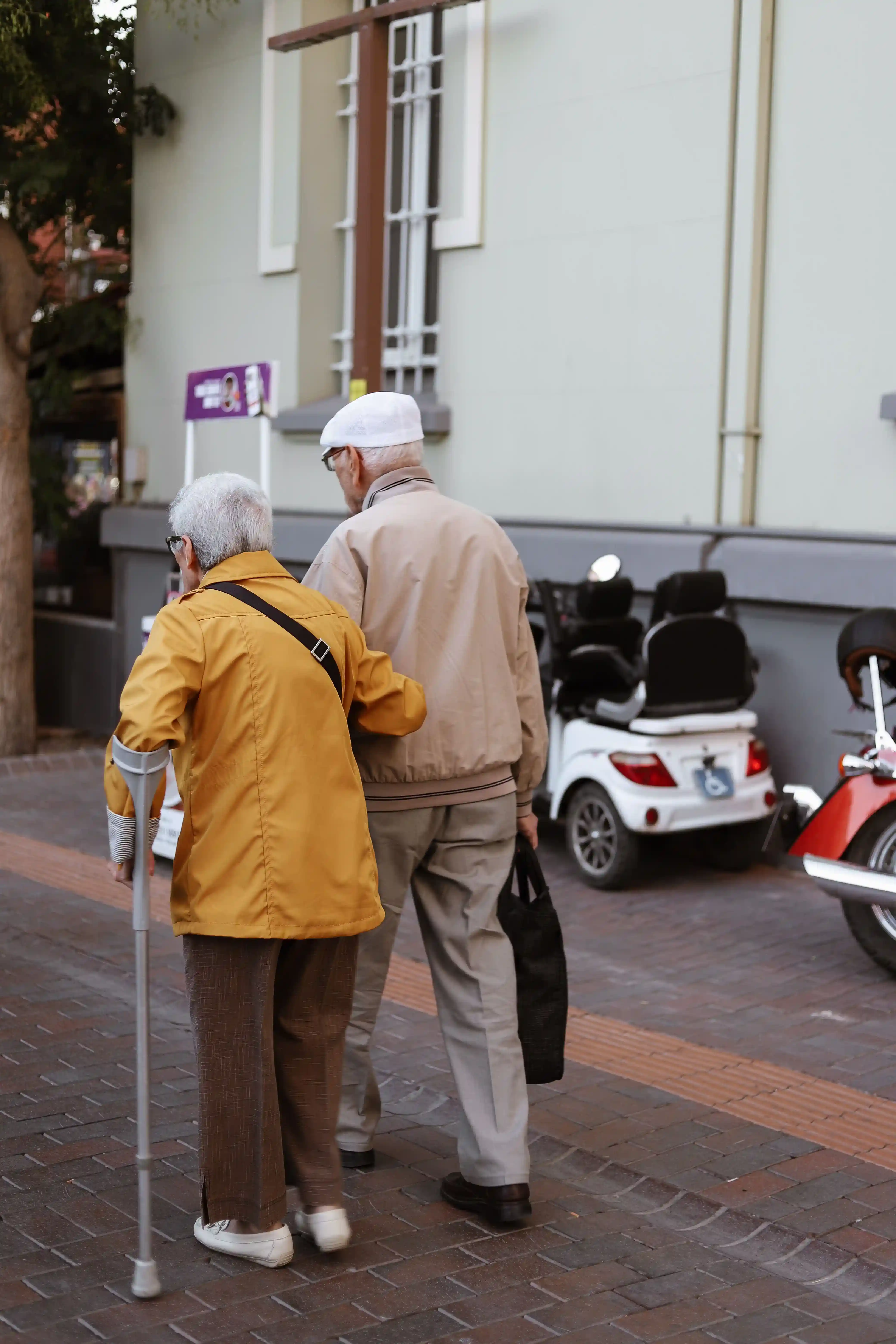 Daily Mobility Routines for Seniors: 15-Minute Exercises for Flexibility - health article image