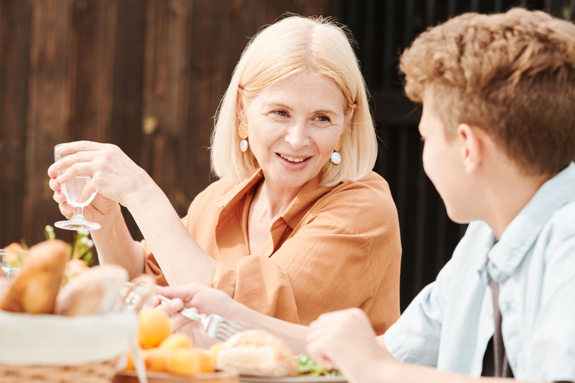 How Can Families Talk About Aging Parents?