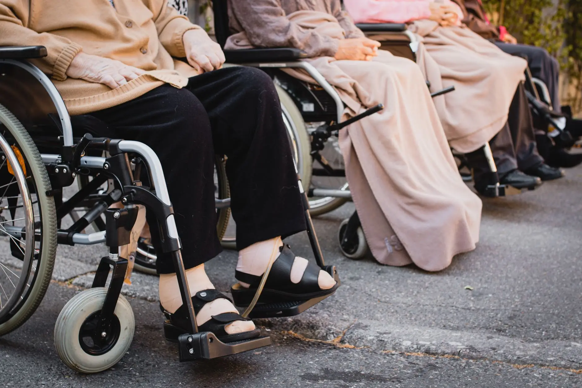 Why Do My Legs Feel Weak All the Time?
