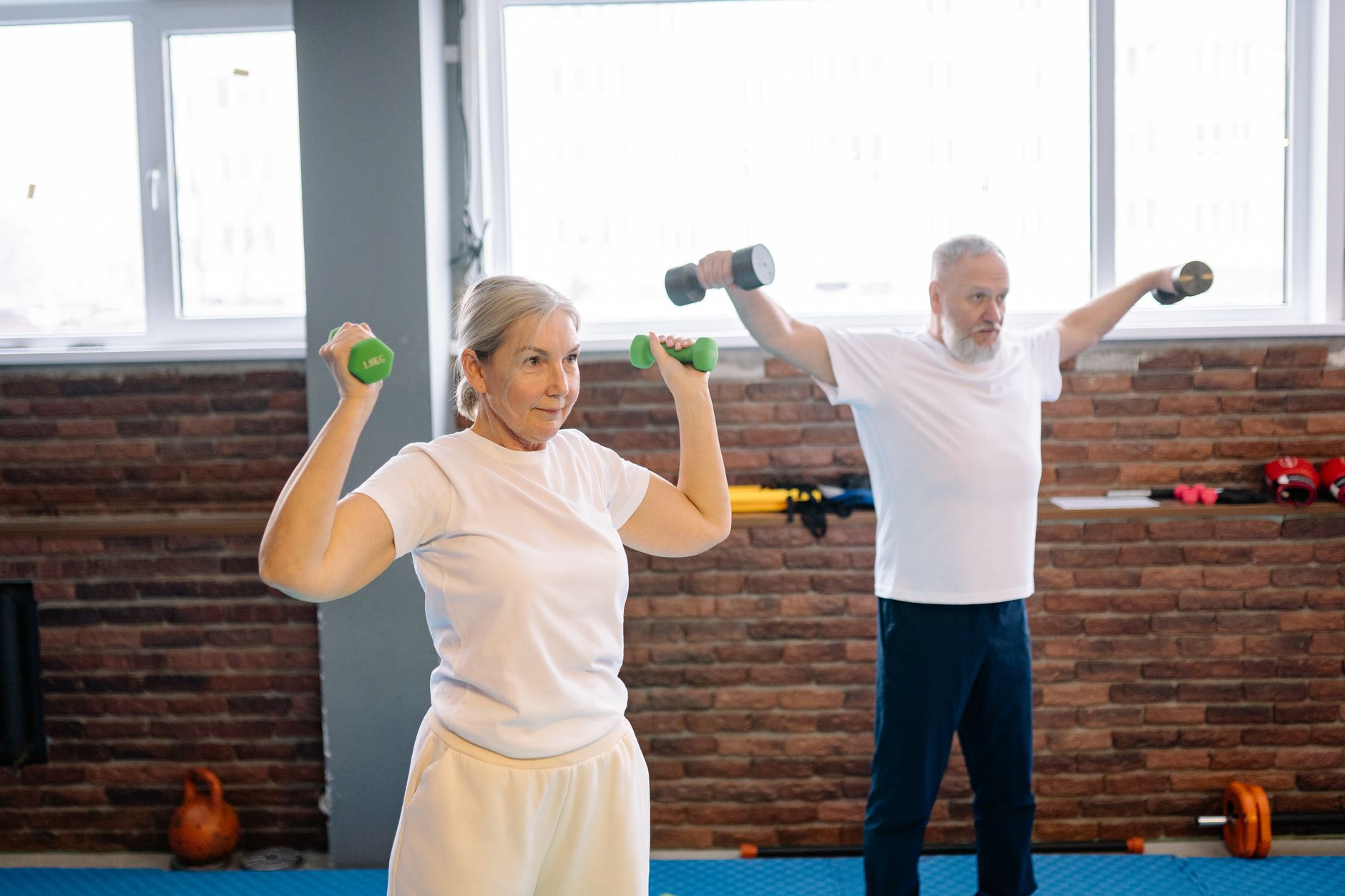 Sarcopenia in Seniors: 8 Causes & Prevention Strategies in 2026