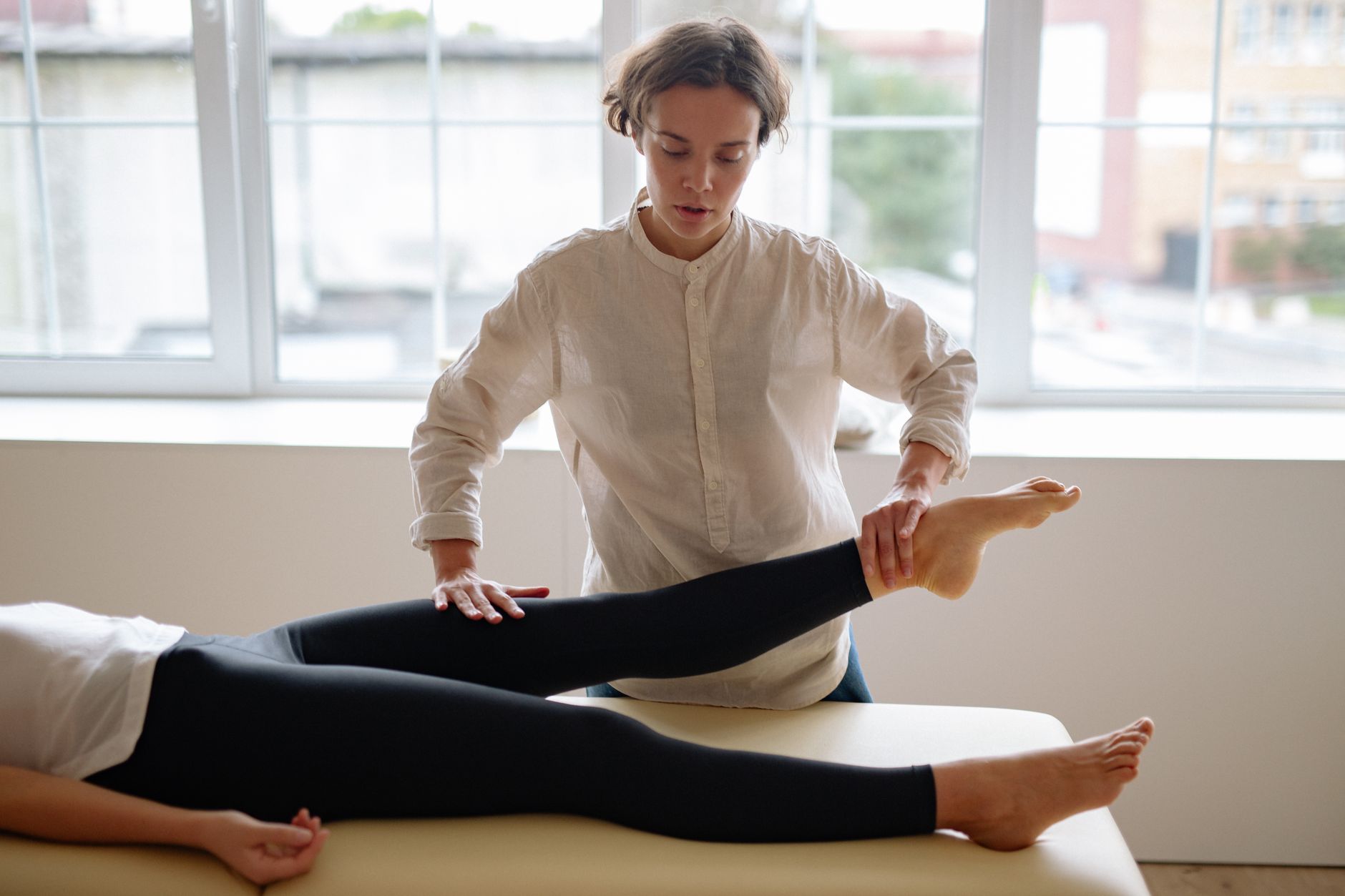 What Causes Sudden Leg Weakness?